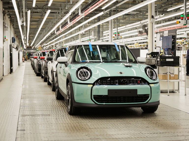 New MINI Cooper Production - Front grille image 