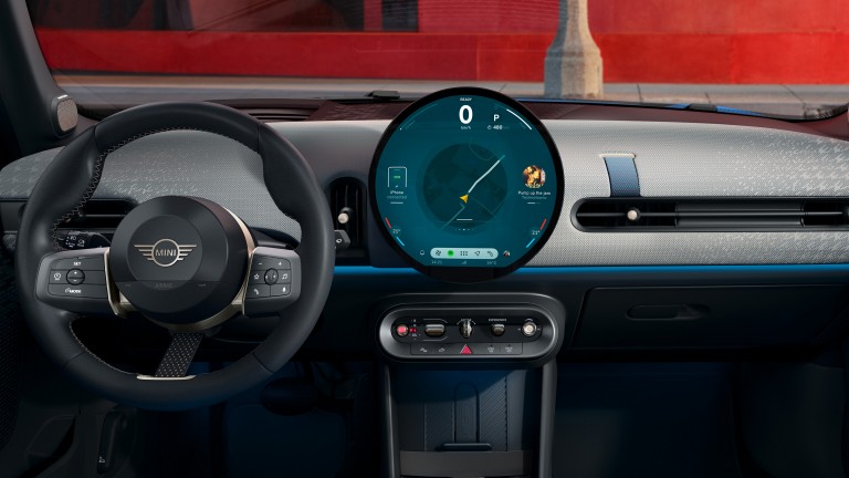 MINI Cooper 5-Door – interior –  experience mode gallery –  steering wheel