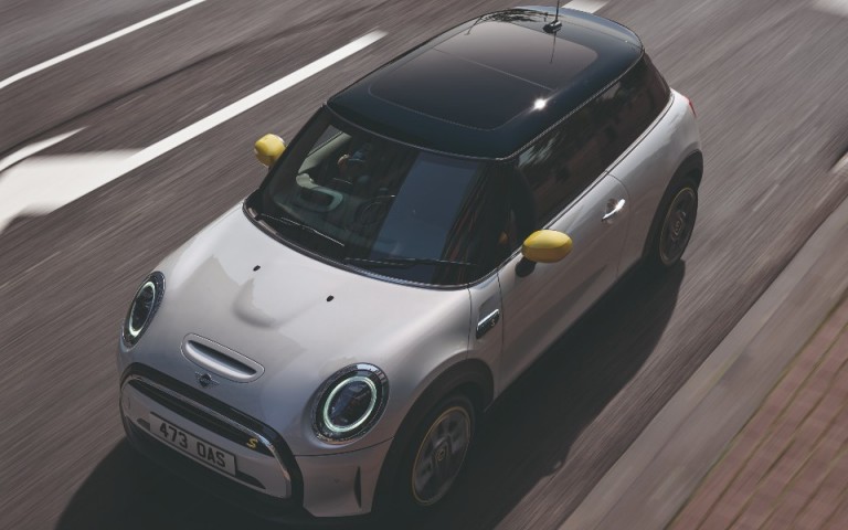 How does MINI Electric works