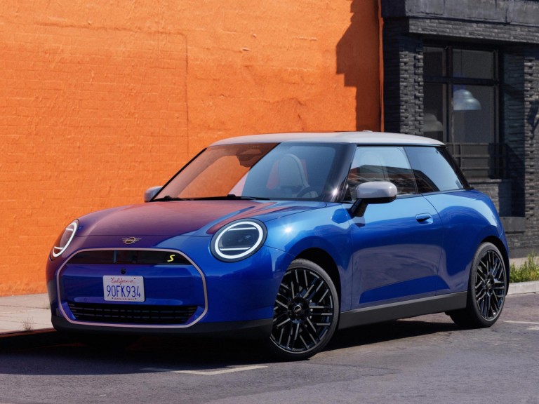 MINI Electromobility - family - cooper